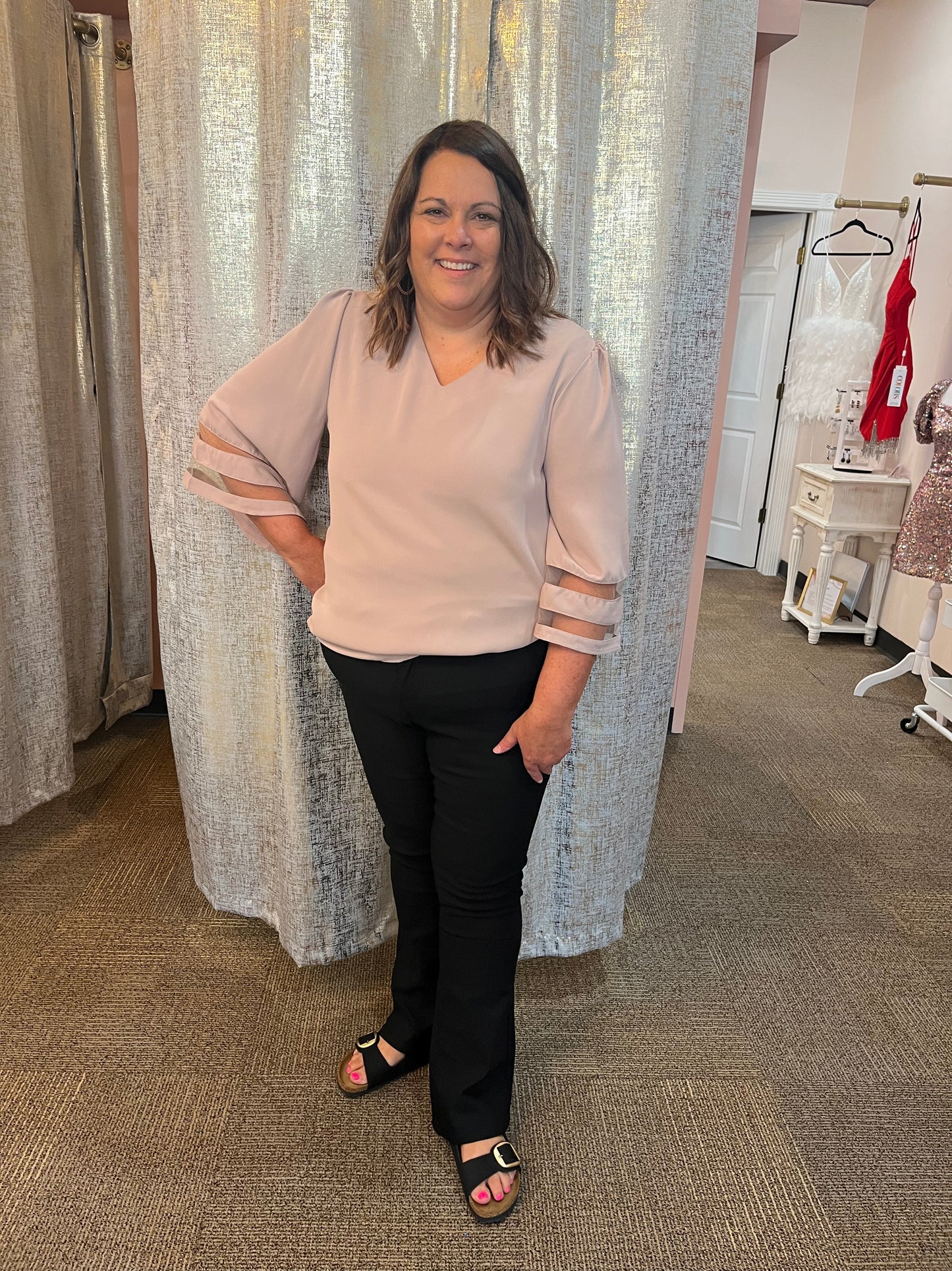 Looking Good in Bell Sleeve/Curvy