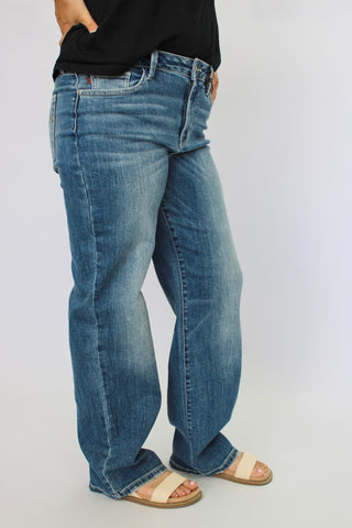 Judy Blue MidRise Straight Jeans - Trudy's Trendy Boutique