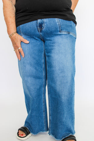 Vervet HR Raw Hem Ankle Wide/Curvy - Trudy's Trendy Boutique