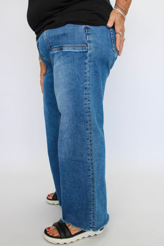 Vervet HR Raw Hem Ankle Wide/Curvy - Trudy's Trendy Boutique