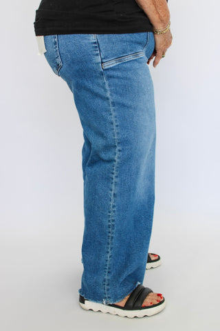 Vervet HR Raw Hem Ankle Wide/Curvy - Trudy's Trendy Boutique