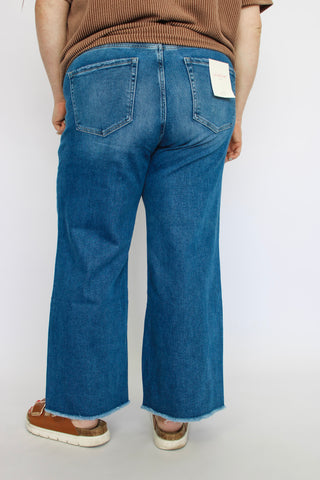 Vervet HR Raw Hem Ankle Wide/Curvy - Trudy's Trendy Boutique
