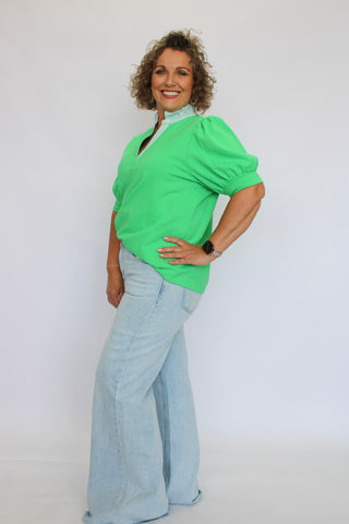 Avenue Arch Blouse/Curvy - Trudy's Trendy Boutique