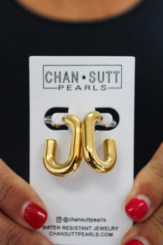 ChanSutt Small Oval Hoops - Trudy's Trendy Boutique