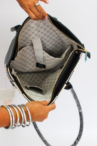 Courtney Checkered Tote - Trudy's Trendy Boutique