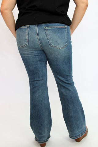 Judy Blue MR Daisy Bootcut DK Jeans - Trudy's Trendy Boutique