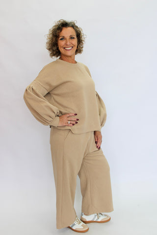 Studio Quilted Texture Capri - Trudy's Trendy Boutique
