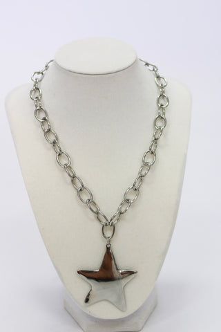 ChanSutt Star Necklace - Trudy's Trendy Boutique