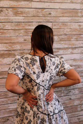 Floral & Fabulous Dress - Trudy's Trendy Boutique