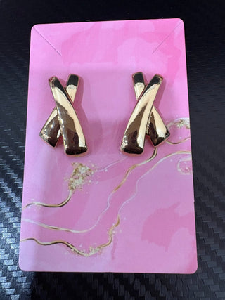 Gold Crossover Earrings - Trudy's Trendy Boutique