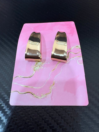 Gold Curl Hoops - Trudy's Trendy Boutique