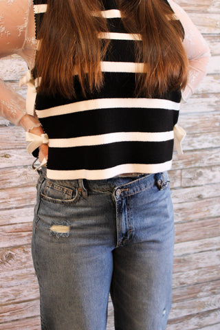 Hidden Crossover Cuffed Dad Jeans - Trudy's Trendy Boutique