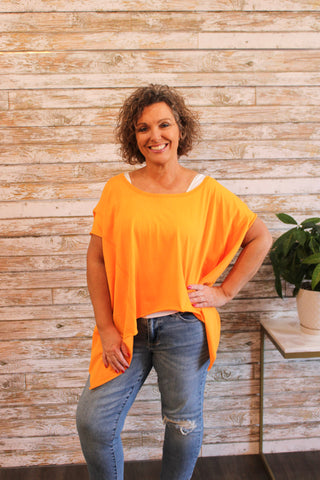 Goes With Everything Top - Trudy's Trendy Boutique