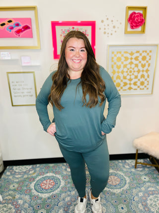 Lounge Around Set/ Long Sleeve/Curvy/Ash Jade