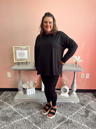 Lounge Around Set/Long Sleeve/Black/Curvy