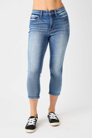 Judy Blue MR Contrast Wash Capri