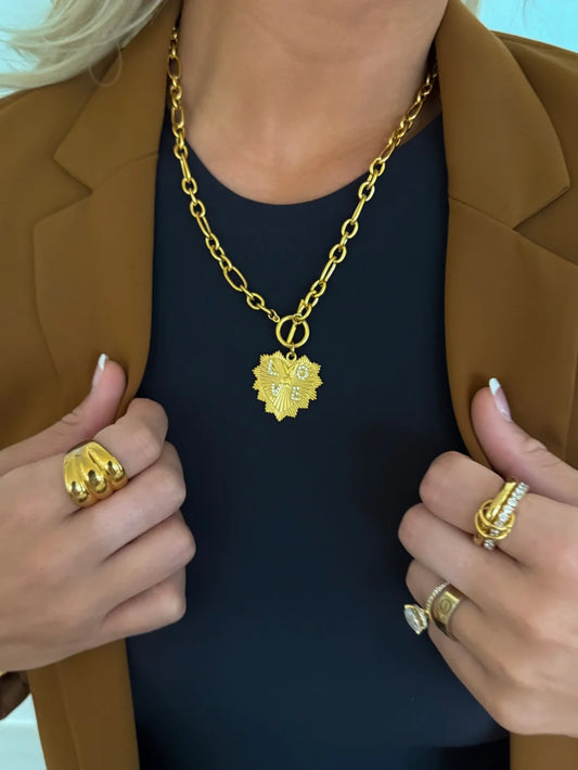 ChanSutt Love Necklace