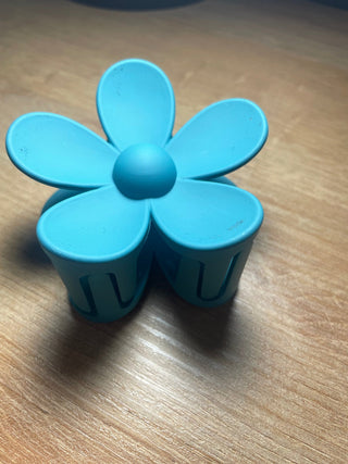 Large Flower Claw Clips - Trudy's Trendy Boutique