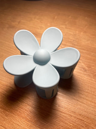 Large Flower Claw Clips - Trudy's Trendy Boutique
